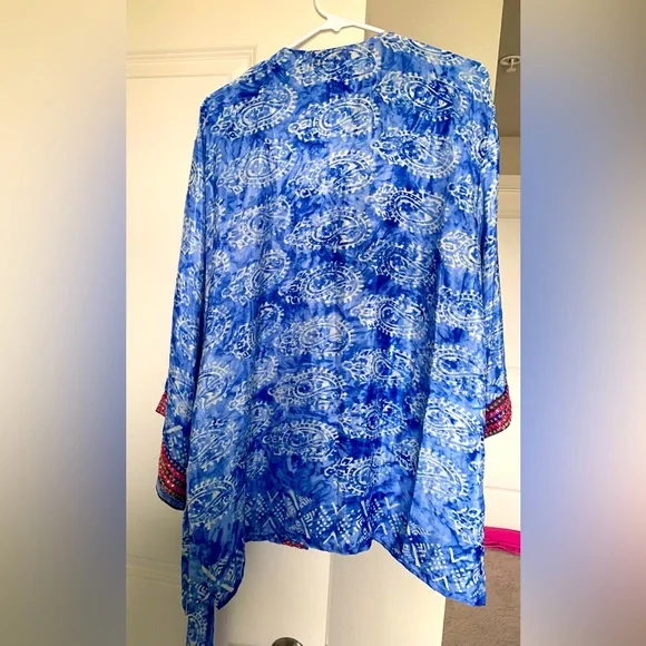 White Waves Silk Blend Kimono Cardigan - One Size NWOT 🌴